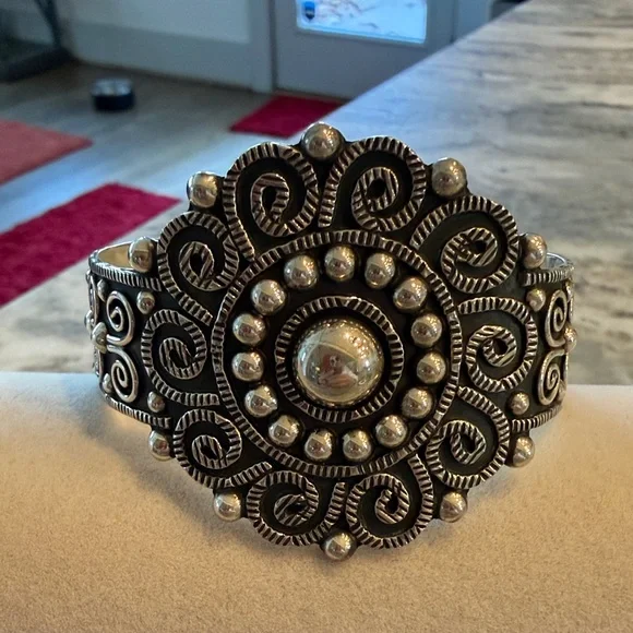 Intricate Silver Swirl Adjustable Cuff Bracelet - Picture 1 of 3